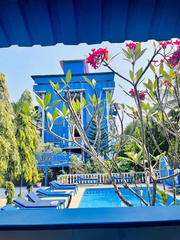 Mayflower Beach Resort Baga 1