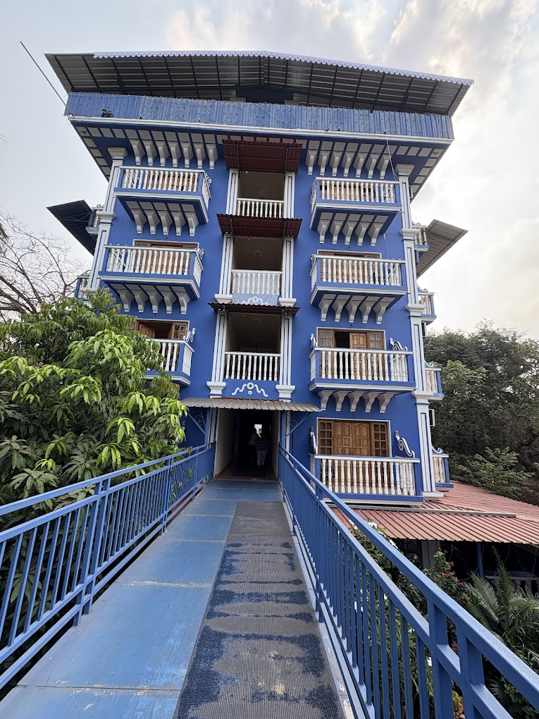 Mayflower Beach Resort Baga 3