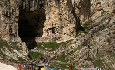 Kashmir with Amarnath Yatra tour package 6 Nights / 7 Days