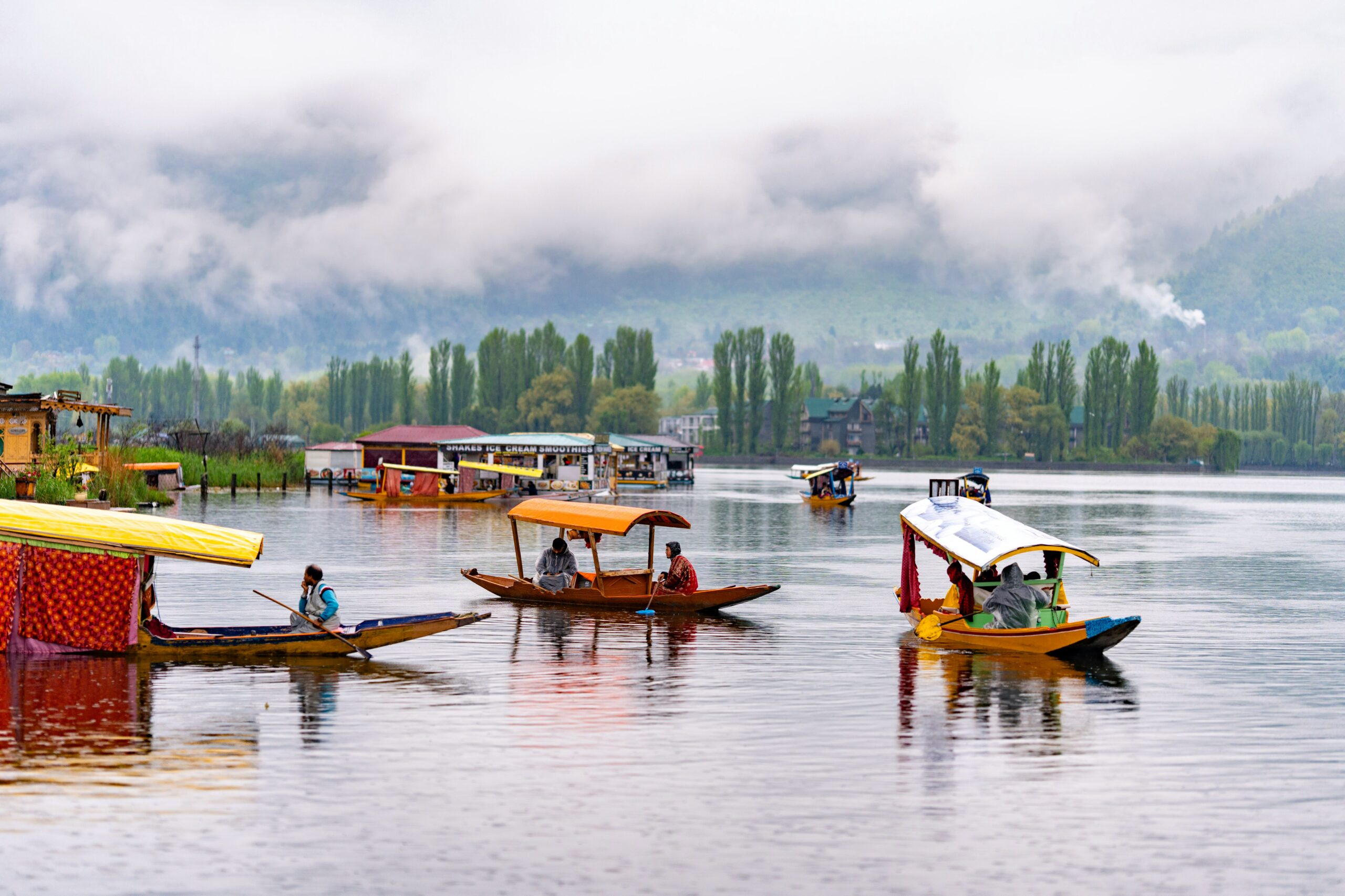 4 Nights 5 Days Kashmir Tour Package