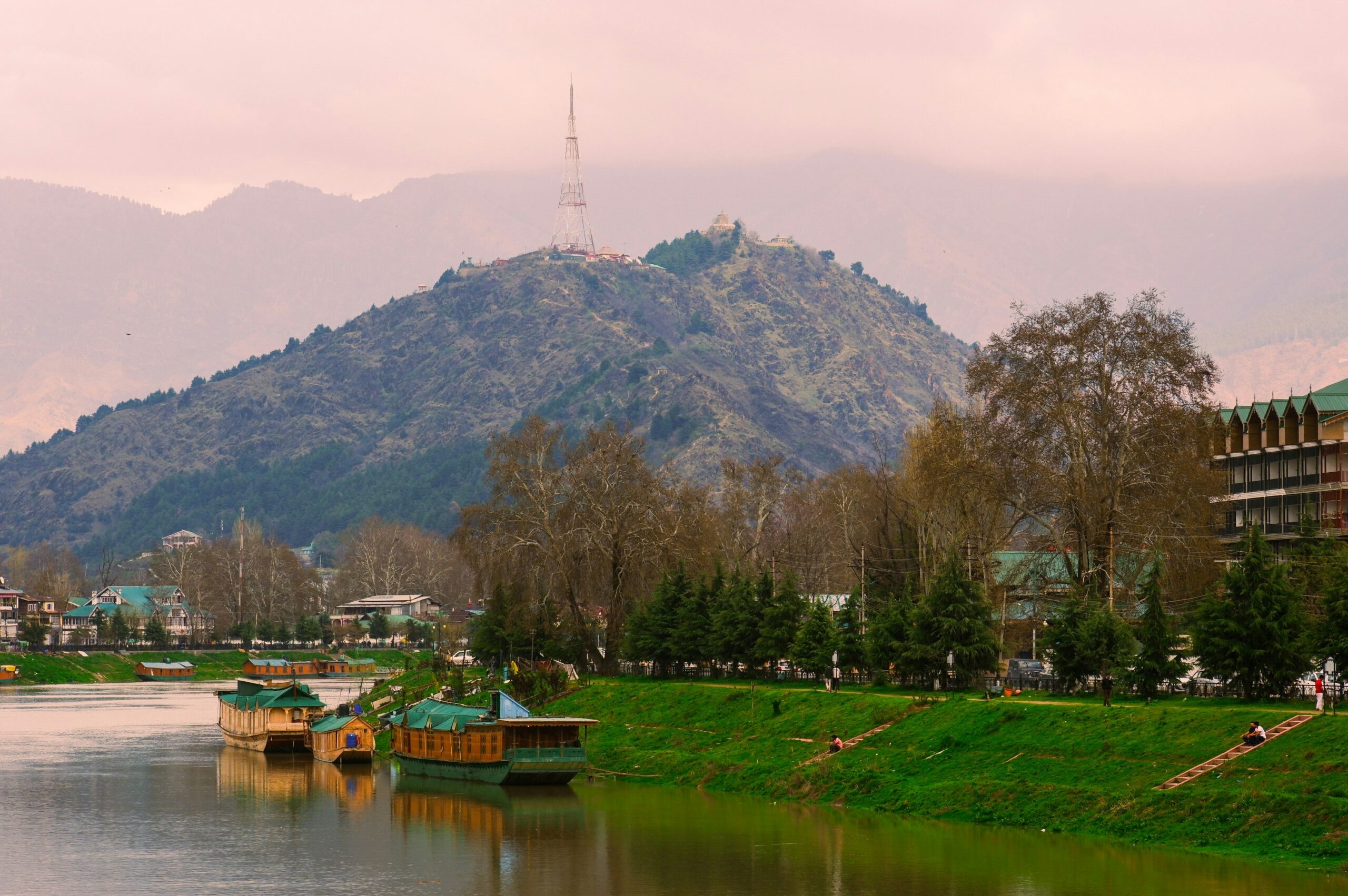 Kashmir Tour Package 4 Nights 5 Days