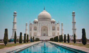 3 Nights / 4 Days – Delhi, Agra & Mathura Tour Package