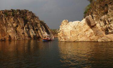 3 Nights / 4 Days Jabalpur – Bandhavgarh – Kanha Tour