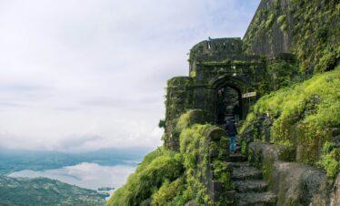 3 Nights / 4 Days Lonavala & Khandala Tour Package